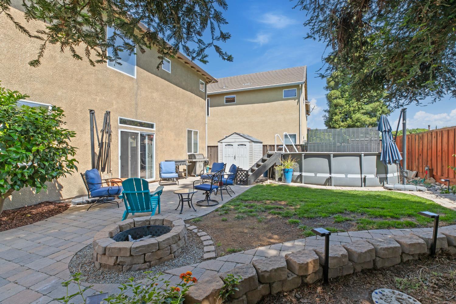1504 Christiansen Dr, Modesto, CA 95355