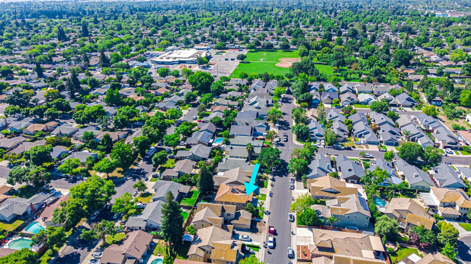 1504 Christiansen Dr, Modesto, CA 95355
