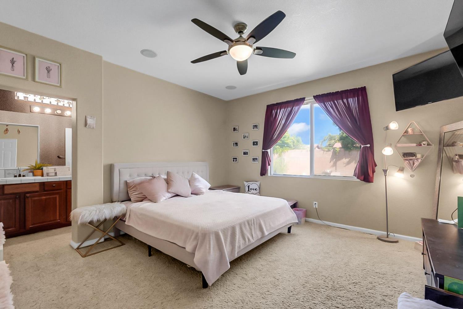 2865 Tulare Ct, Livingston, CA 95334