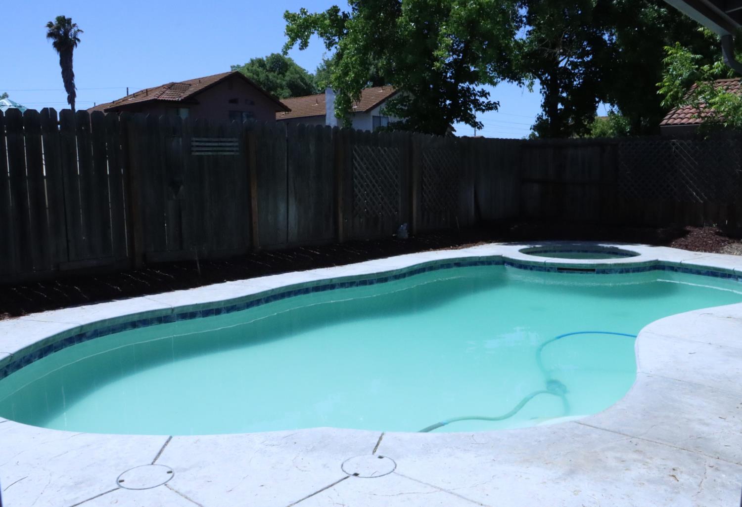 1000 Narvik Ln, Modesto, CA 95350