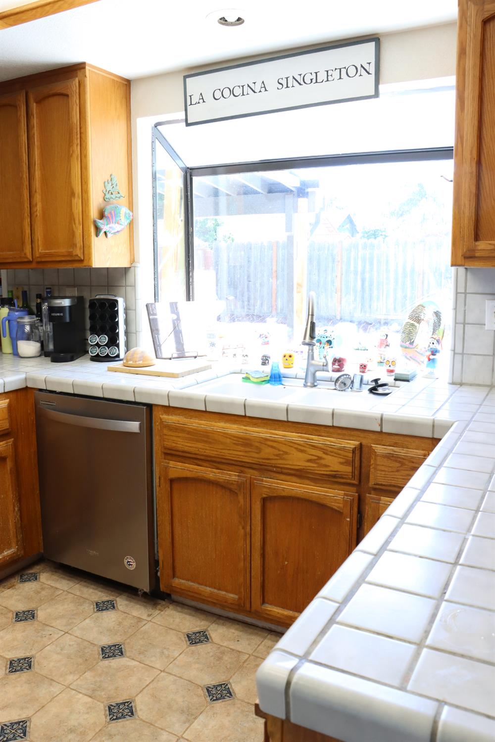 1000 Narvik Ln, Modesto, CA 95350