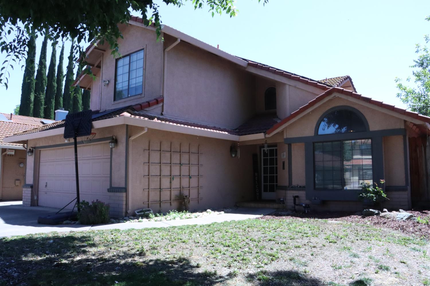 1000 Narvik Ln, Modesto, CA 95350