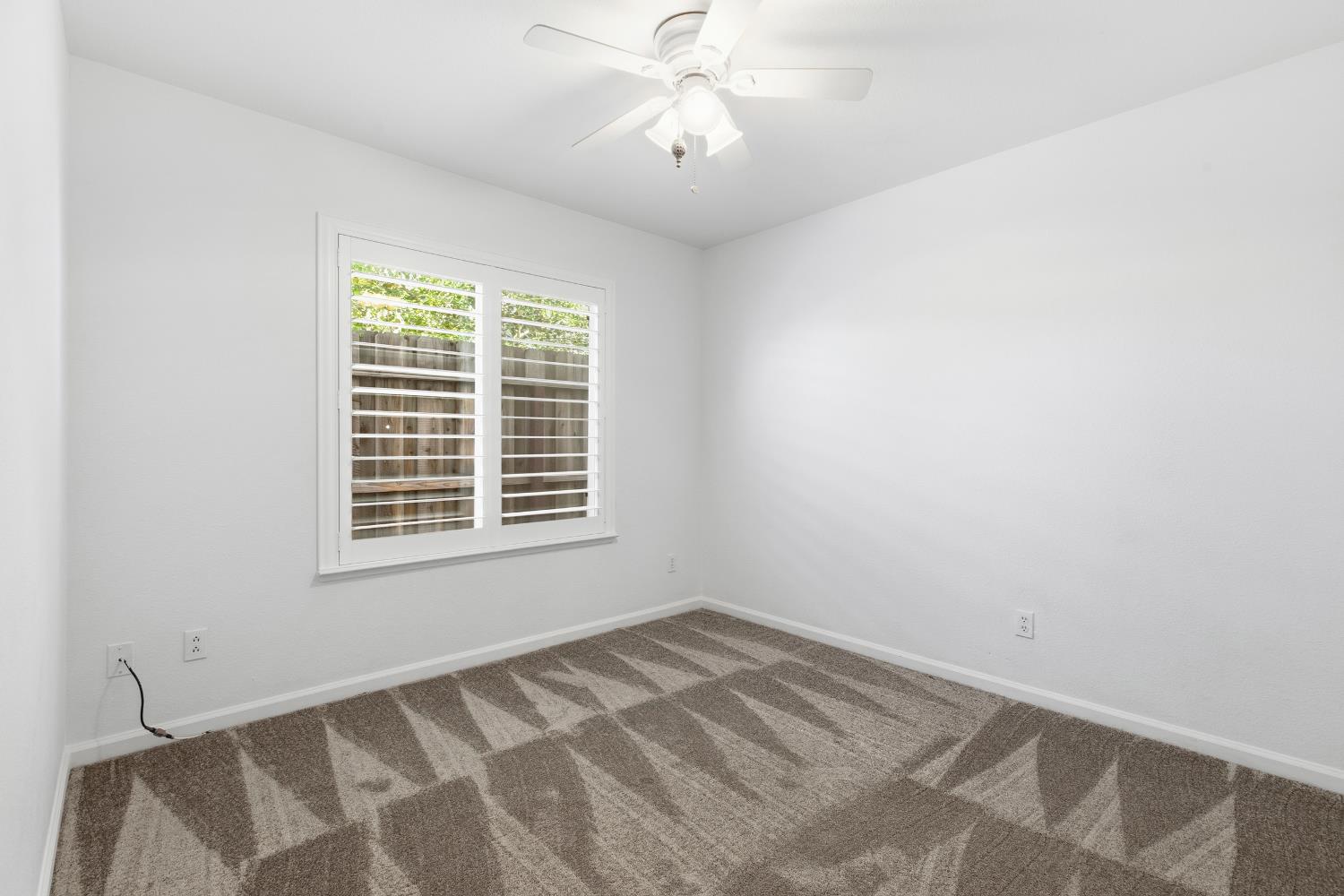 3808 Guildford Ln, Modesto, CA 95355