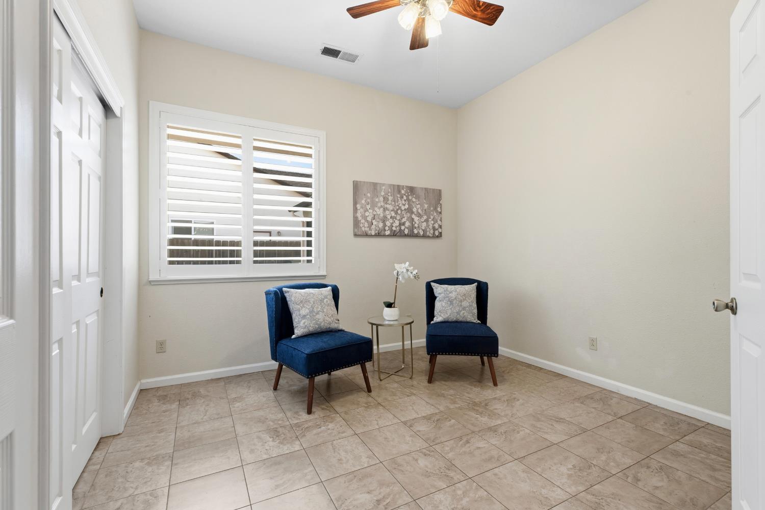 3808 Guildford Ln, Modesto, CA 95355