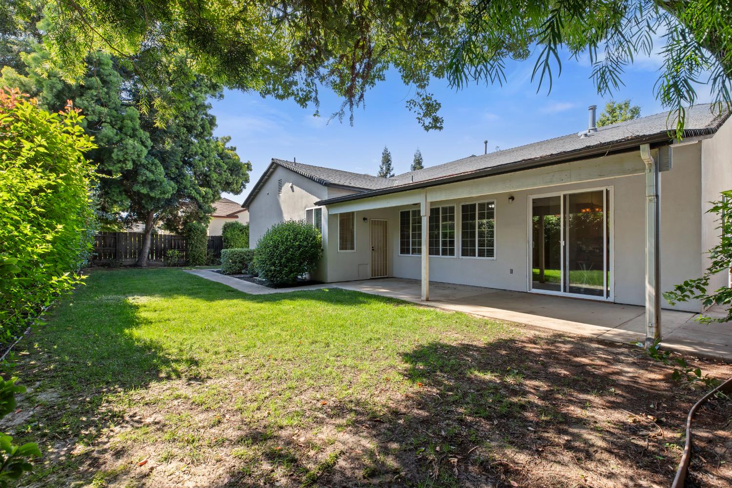 3808 Guildford Ln, Modesto, CA 95355