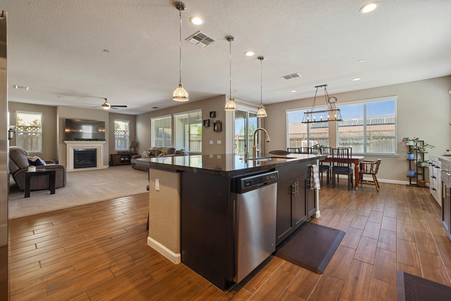 263 Franklin Ln, Ripon, CA 95366