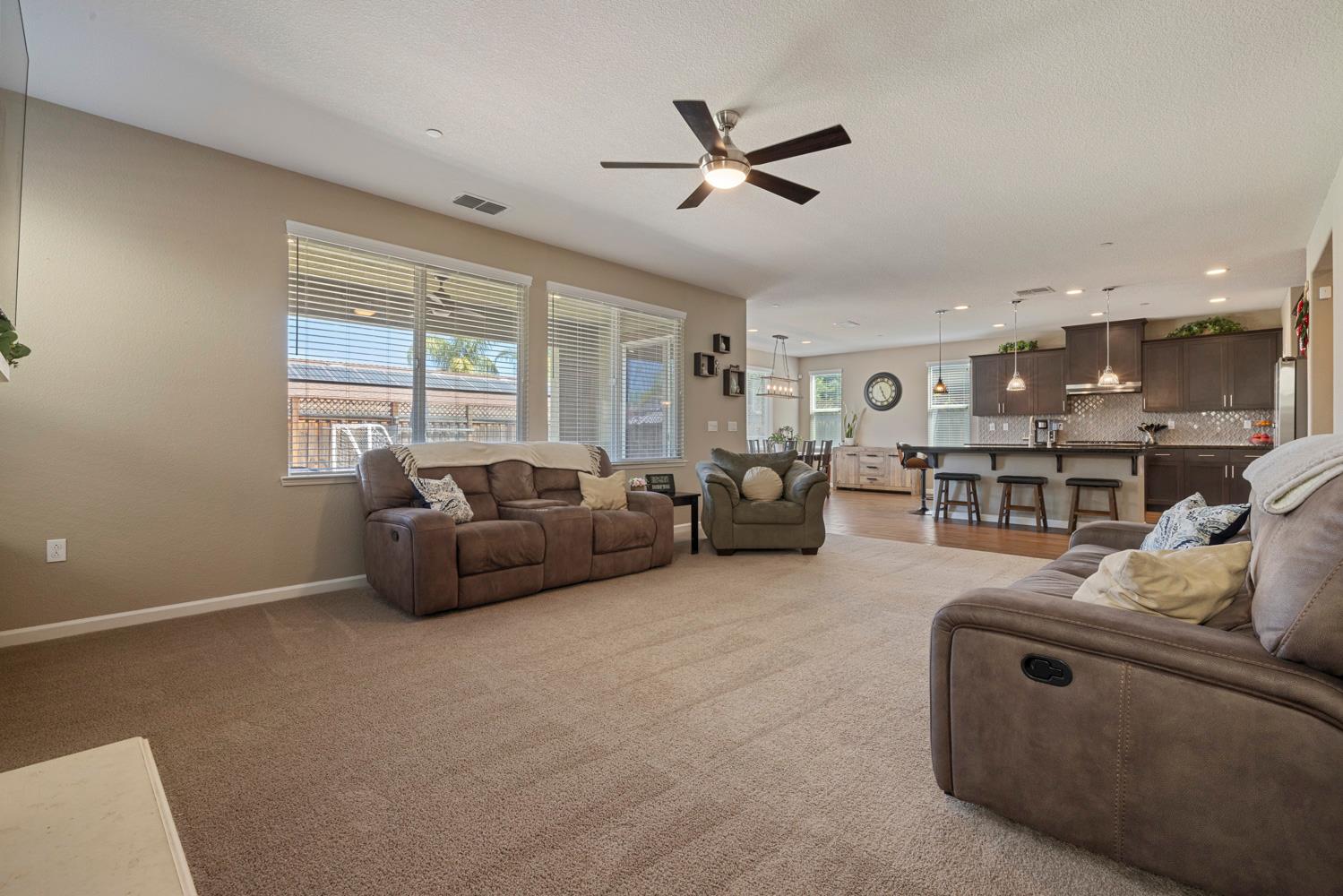 263 Franklin Ln, Ripon, CA 95366