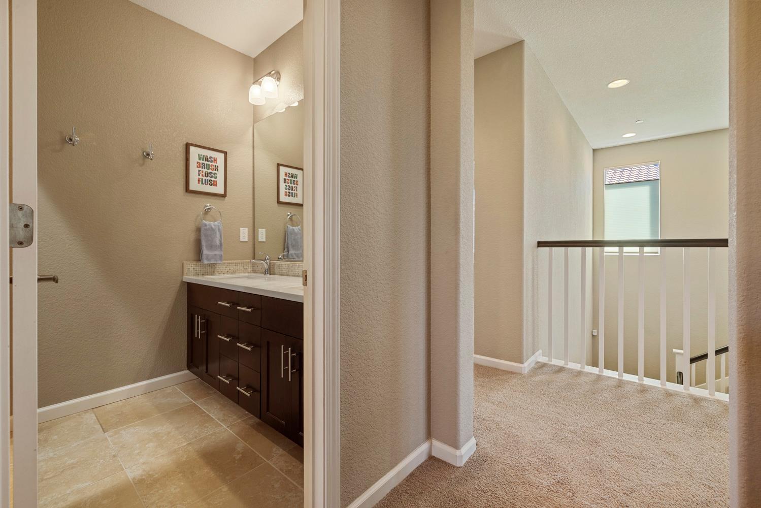 263 Franklin Ln, Ripon, CA 95366