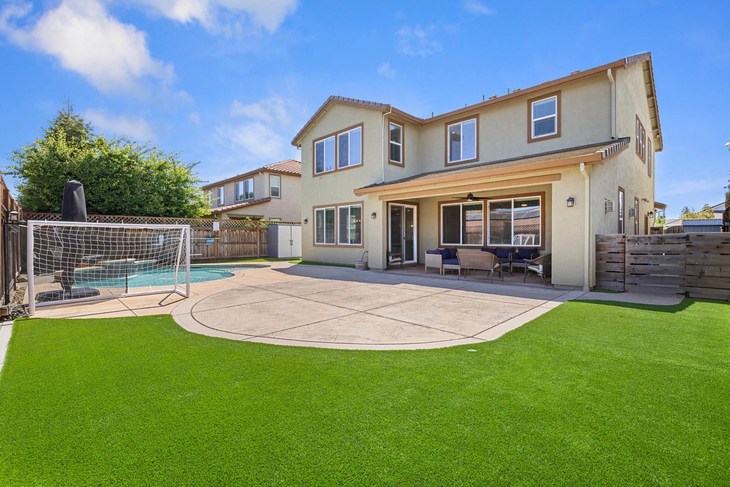 263 Franklin Ln, Ripon, CA 95366