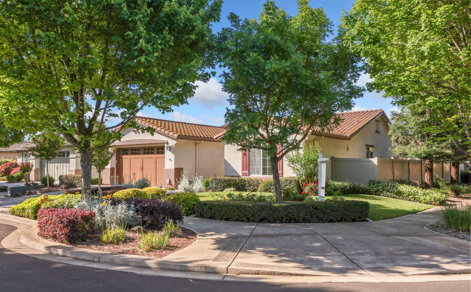 2349 Belle Glade Ln, Manteca, CA 95336