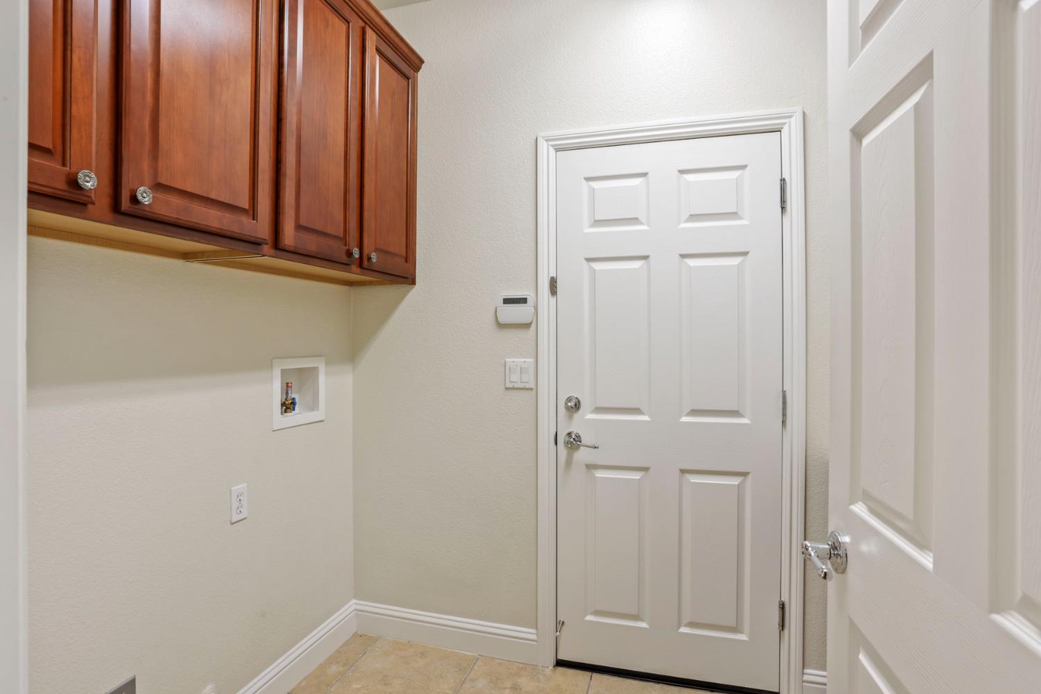 2349 Belle Glade Ln, Manteca, CA 95336