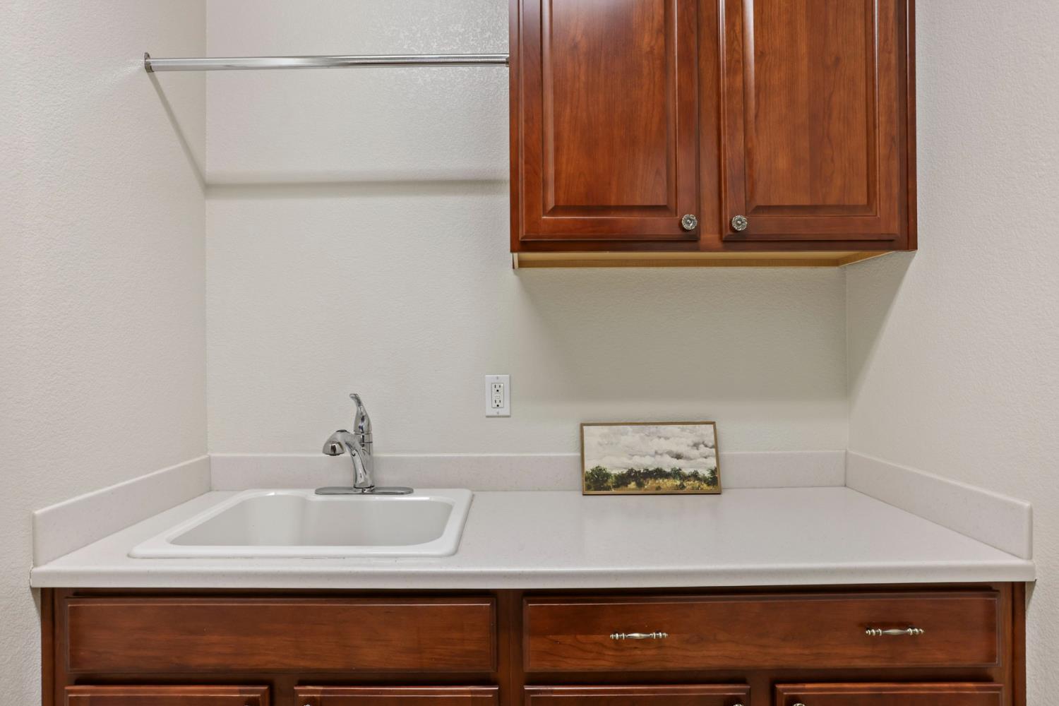 2349 Belle Glade Ln, Manteca, CA 95336
