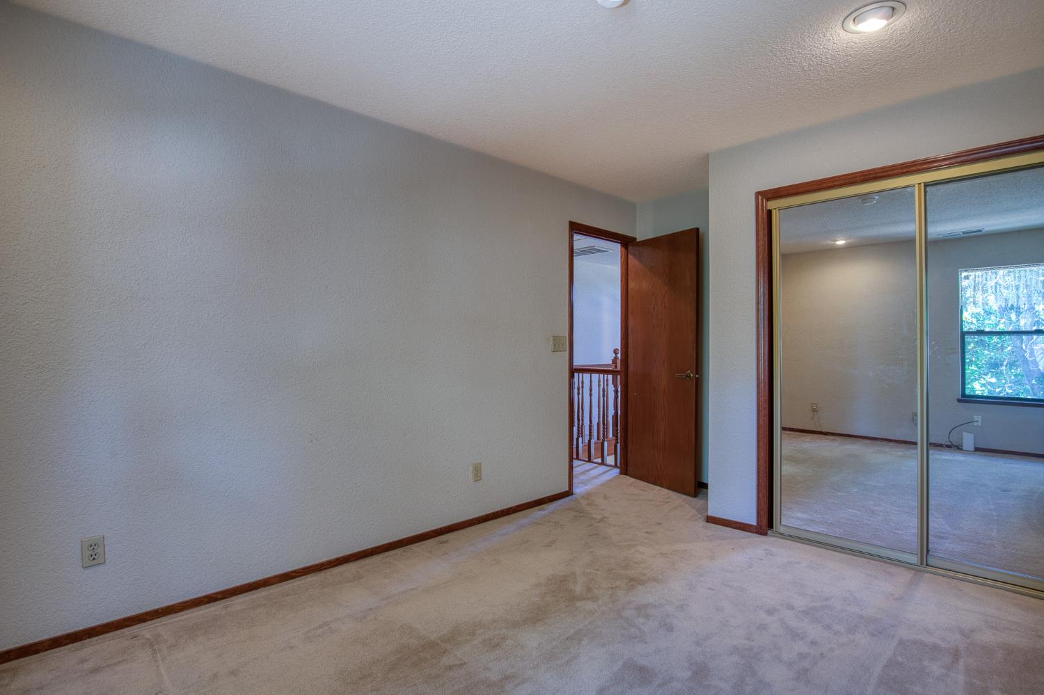 2501 Hilversum Ln, Modesto, CA 95356