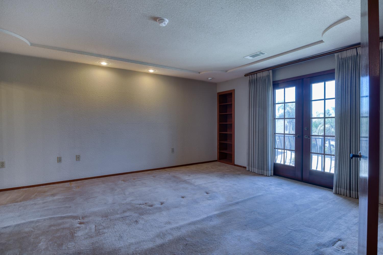2501 Hilversum Ln, Modesto, CA 95356