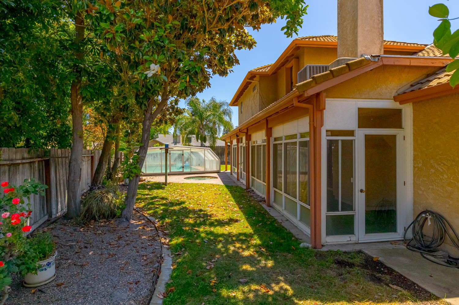 2501 Hilversum Ln, Modesto, CA 95356