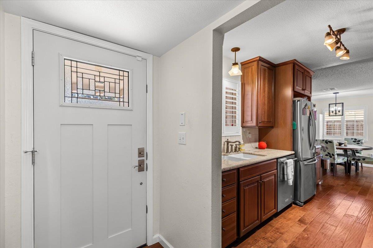 1829 Vallejo Dr, Modesto, CA 95355