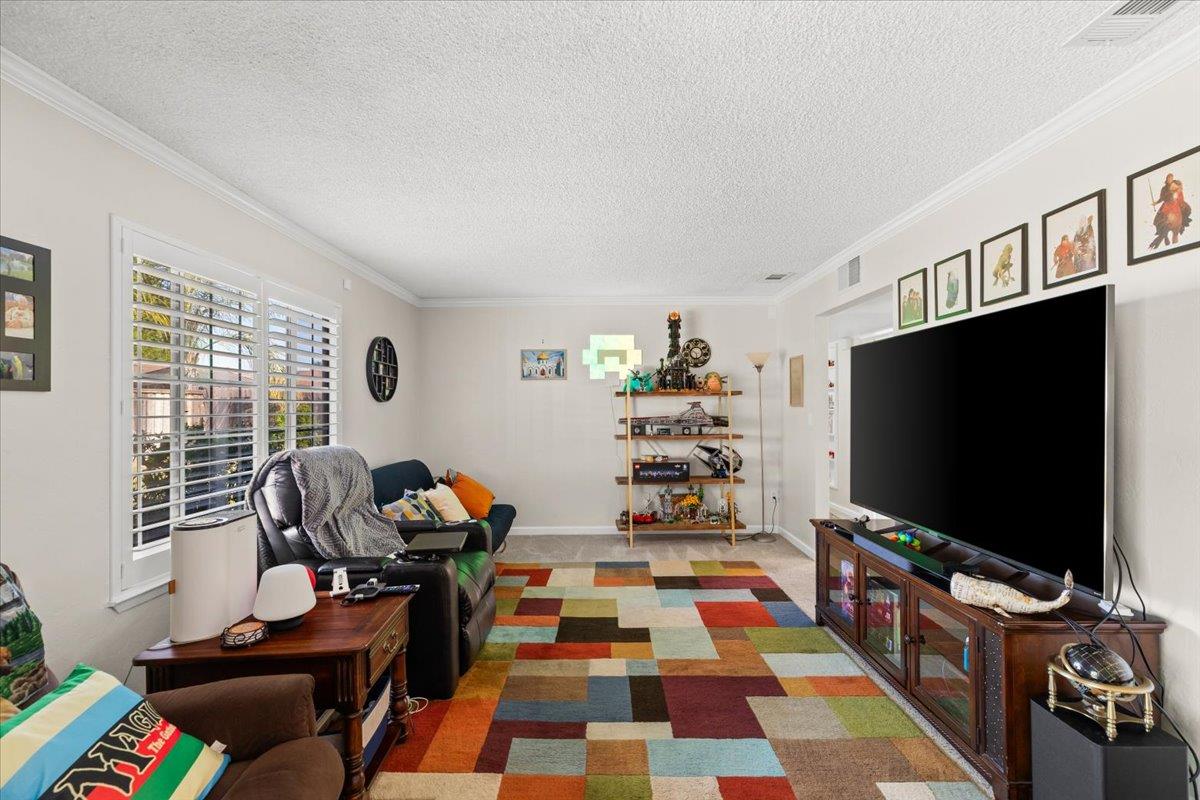 1829 Vallejo Dr, Modesto, CA 95355