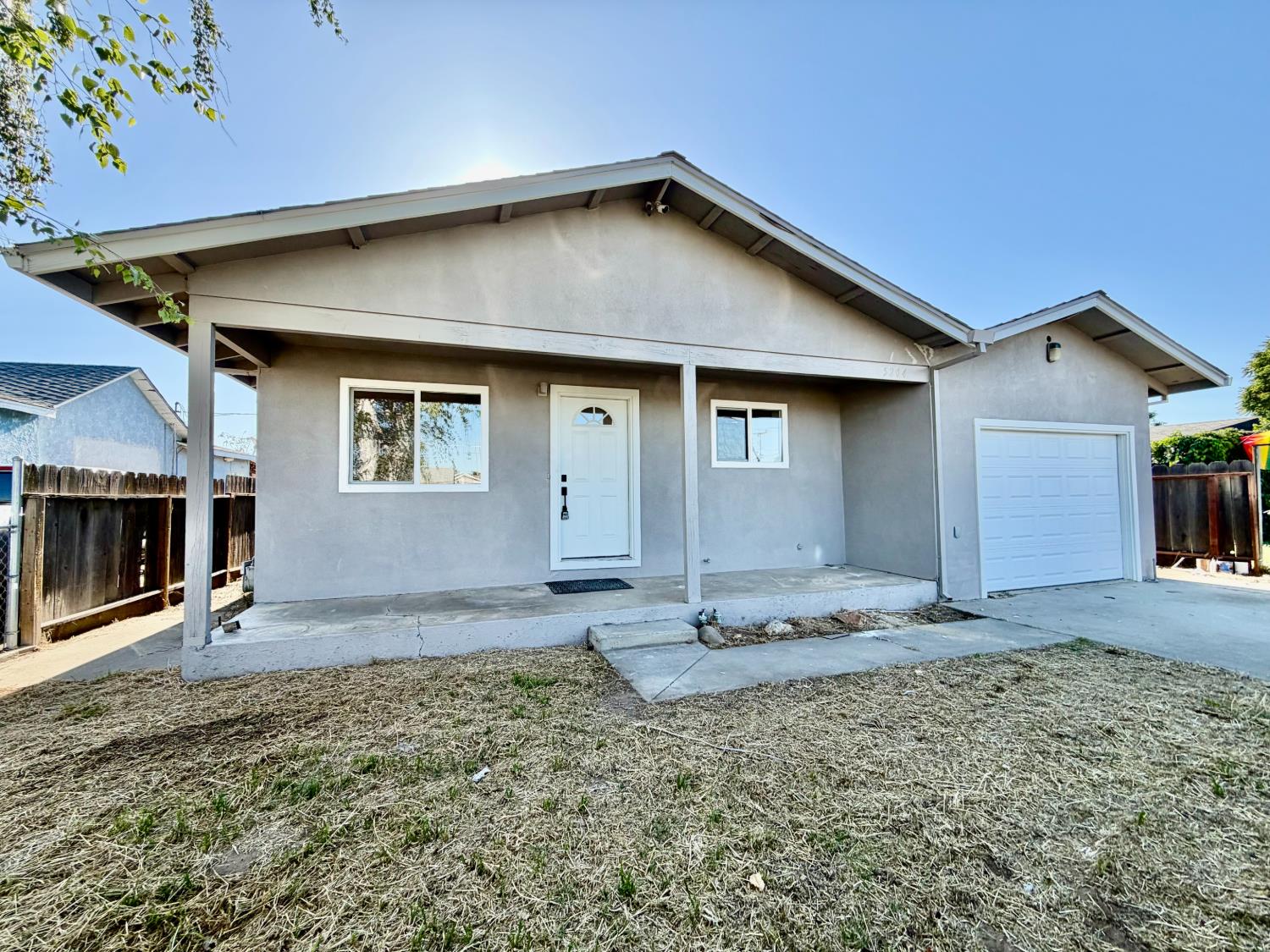 5204 7th St, Keyes, CA 95328