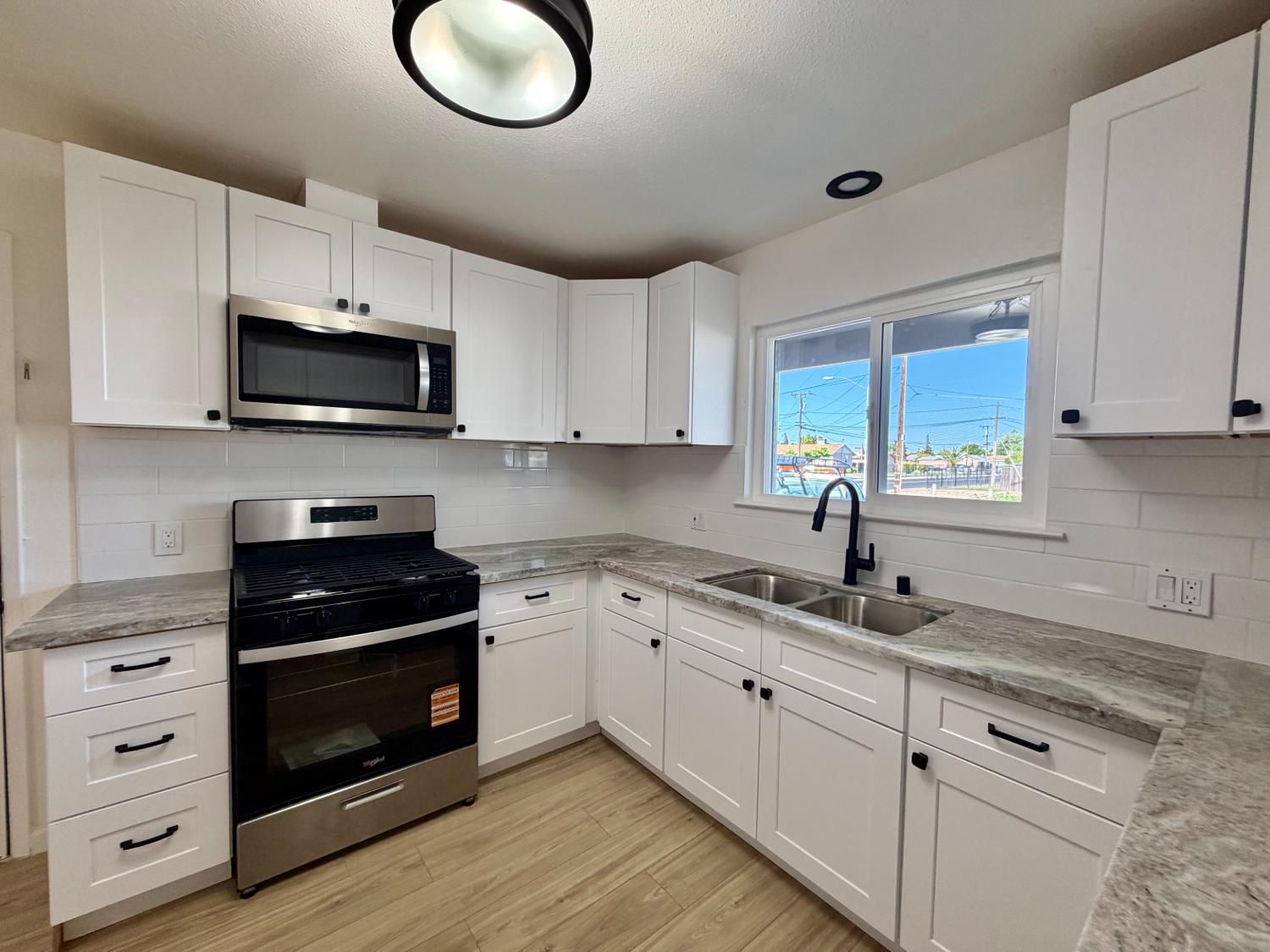 5204 7th St, Keyes, CA 95328