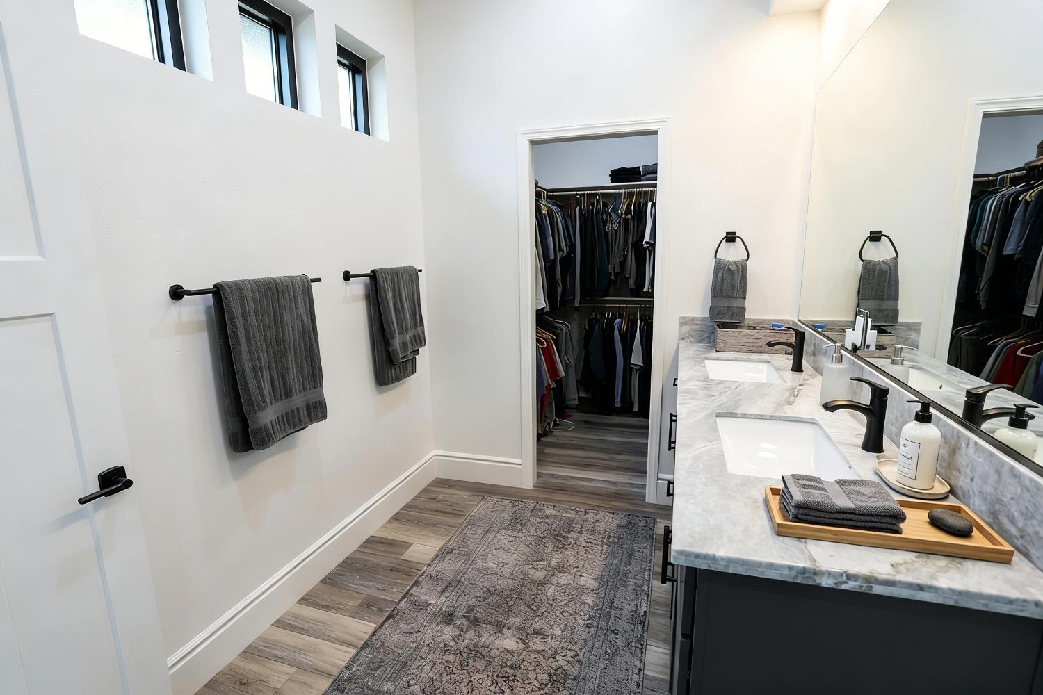 1621 S 6th St, Los Banos, CA 93635