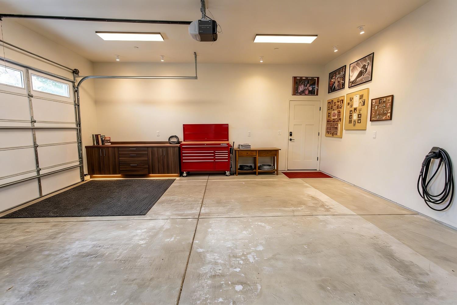 1621 S 6th St, Los Banos, CA 93635