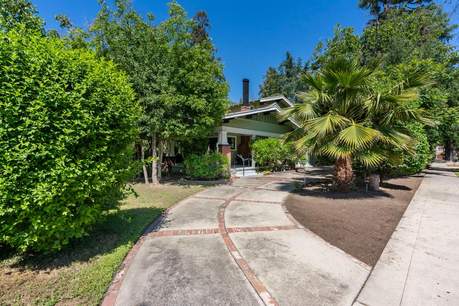 604 Maze Blvd, Modesto, CA 95351