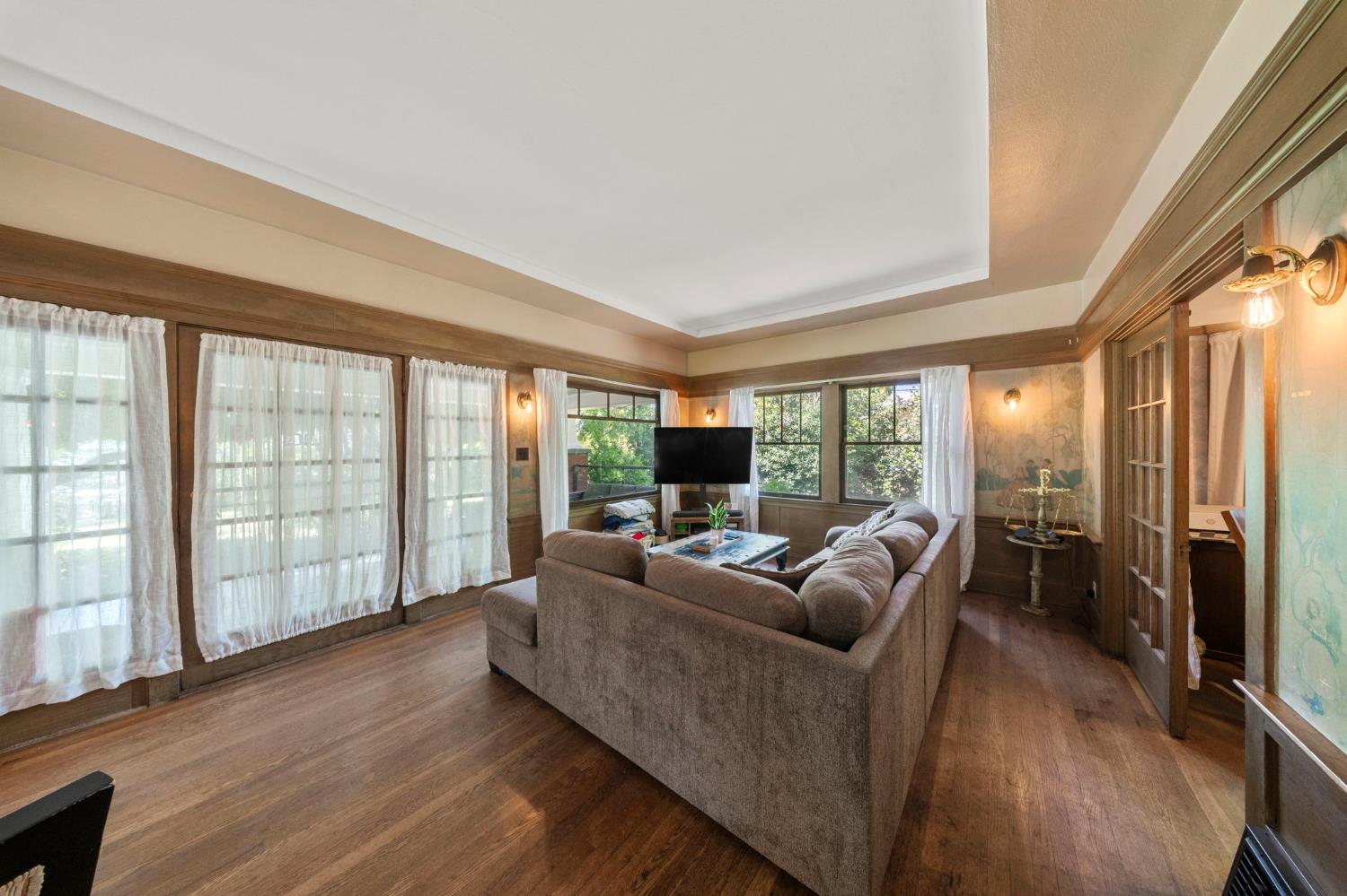 604 Maze Blvd, Modesto, CA 95351