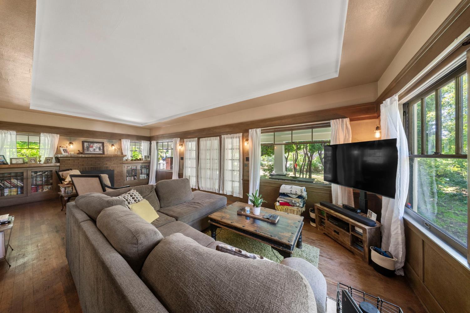604 Maze Blvd, Modesto, CA 95351