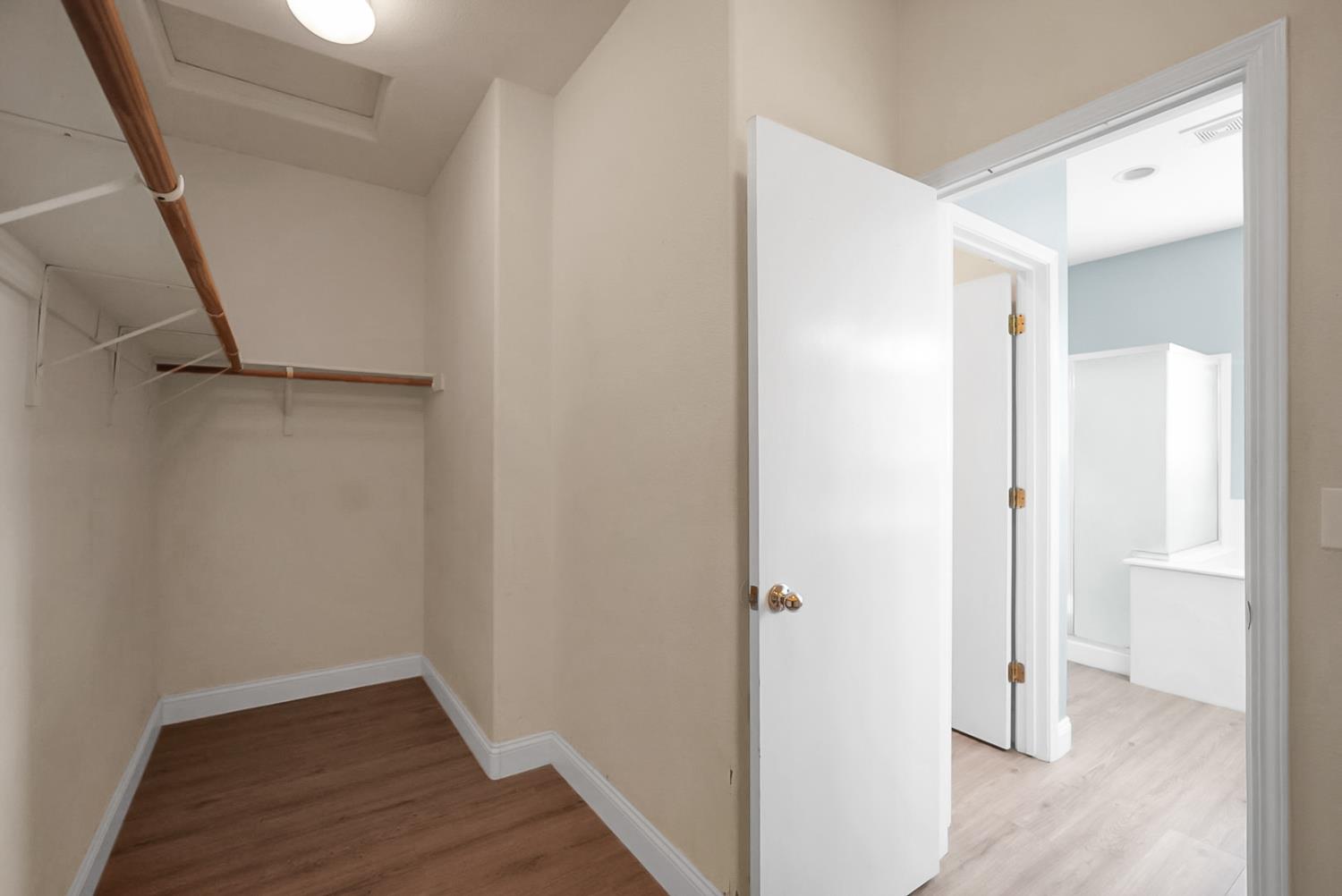 2461 S Mountainside Dr, Los Banos, CA 93635