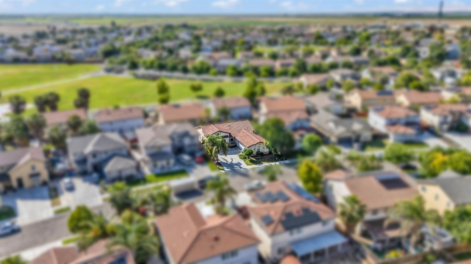2461 S Mountainside Dr, Los Banos, CA 93635