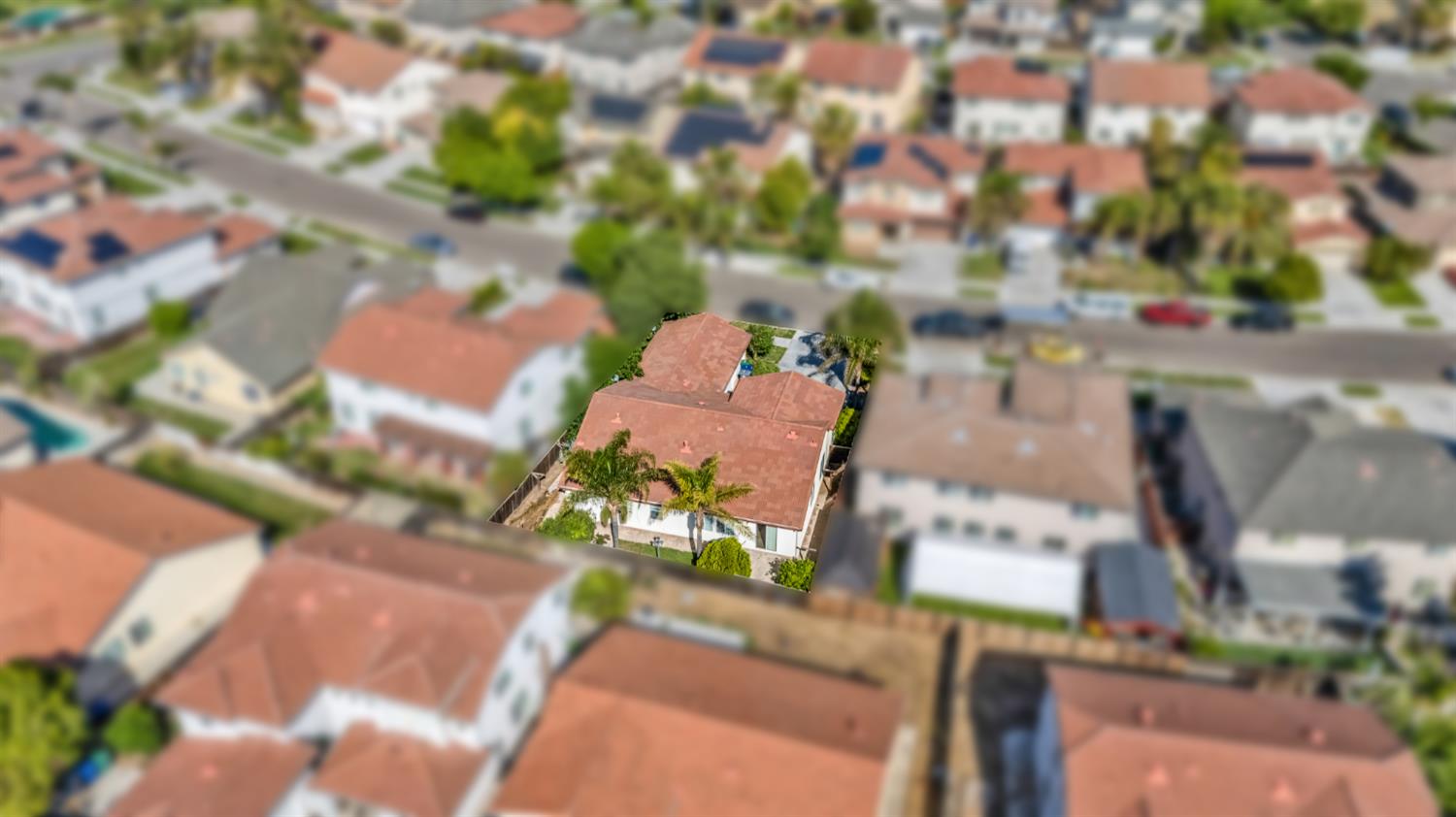 2461 S Mountainside Dr, Los Banos, CA 93635