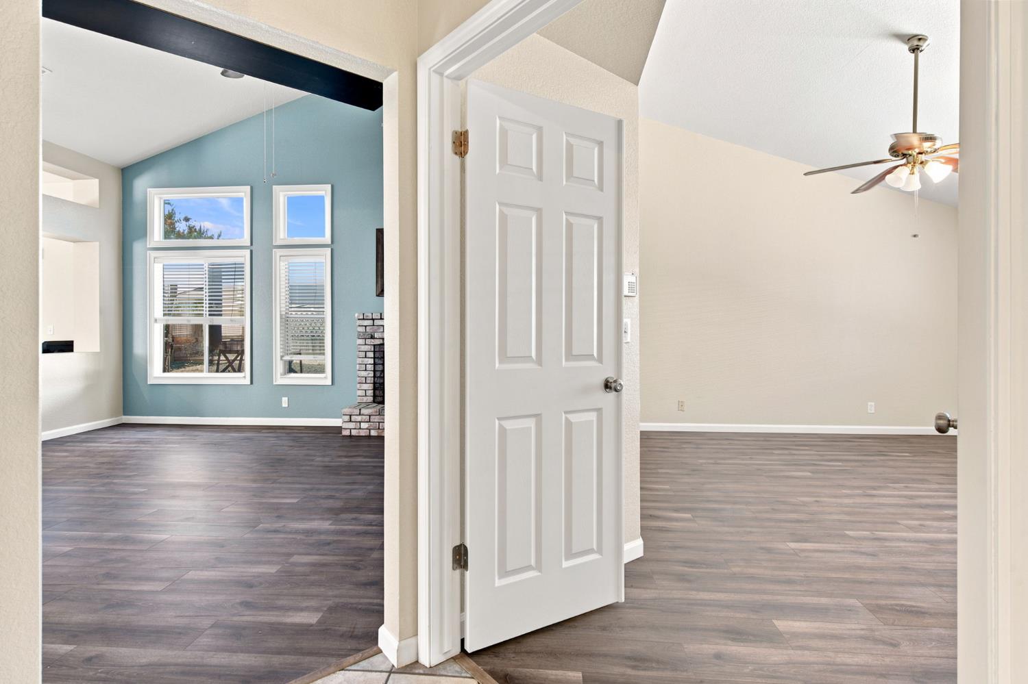 245 Douma Way, Ripon, CA 95366