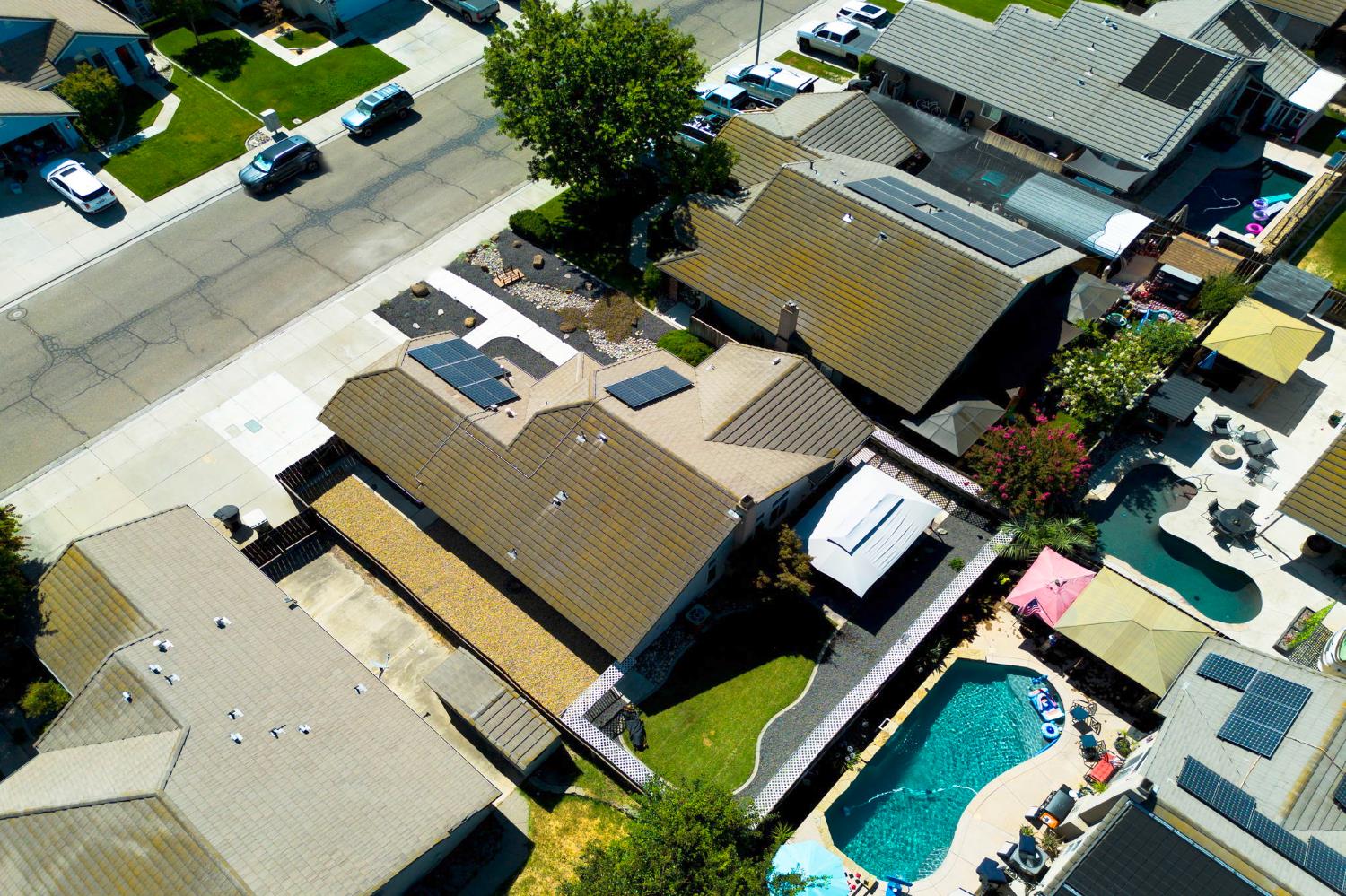 245 Douma Way, Ripon, CA 95366