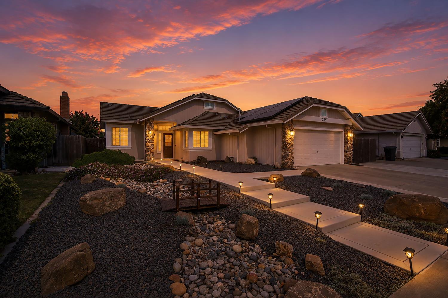 245 Douma Way, Ripon, CA 95366