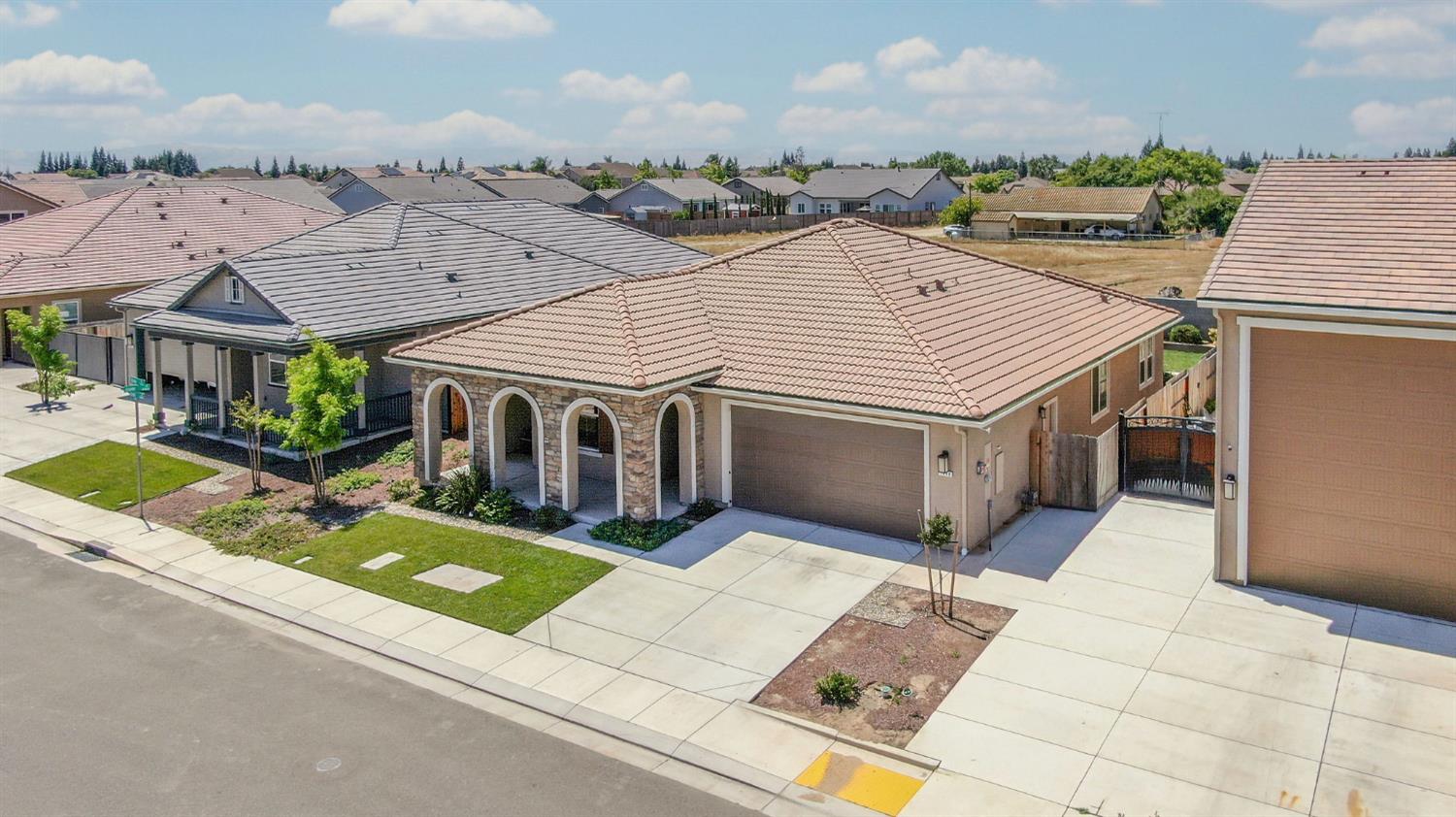 1849 Birdie Ave, Manteca, CA 95337