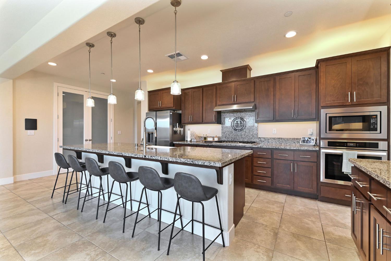 1849 Birdie Ave, Manteca, CA 95337
