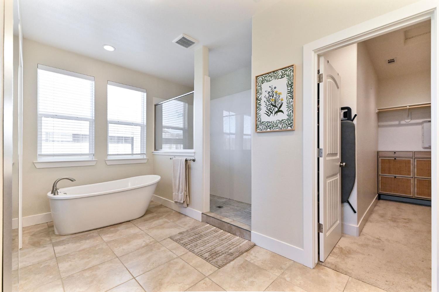1849 Birdie Ave, Manteca, CA 95337