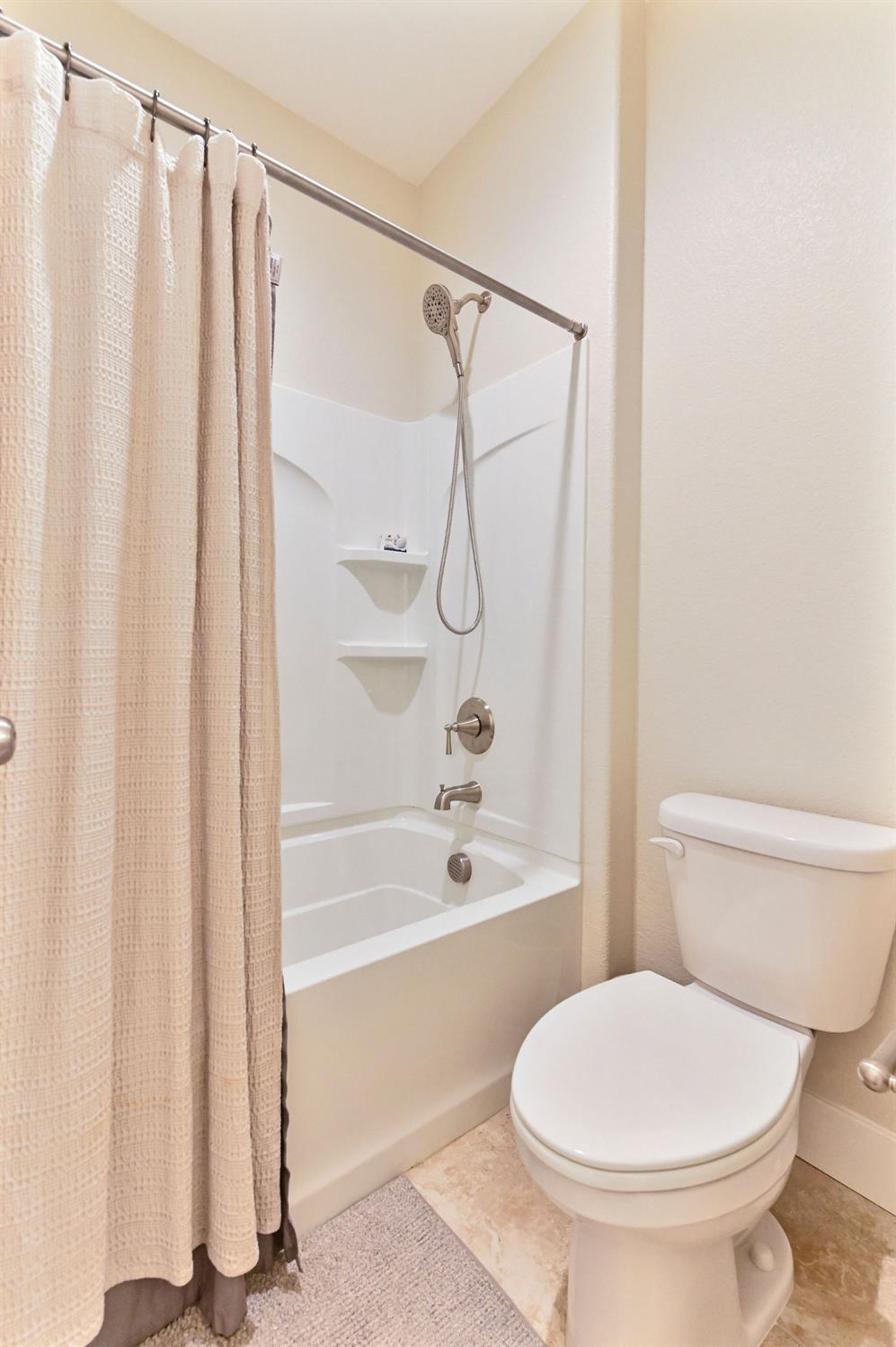 1849 Birdie Ave, Manteca, CA 95337