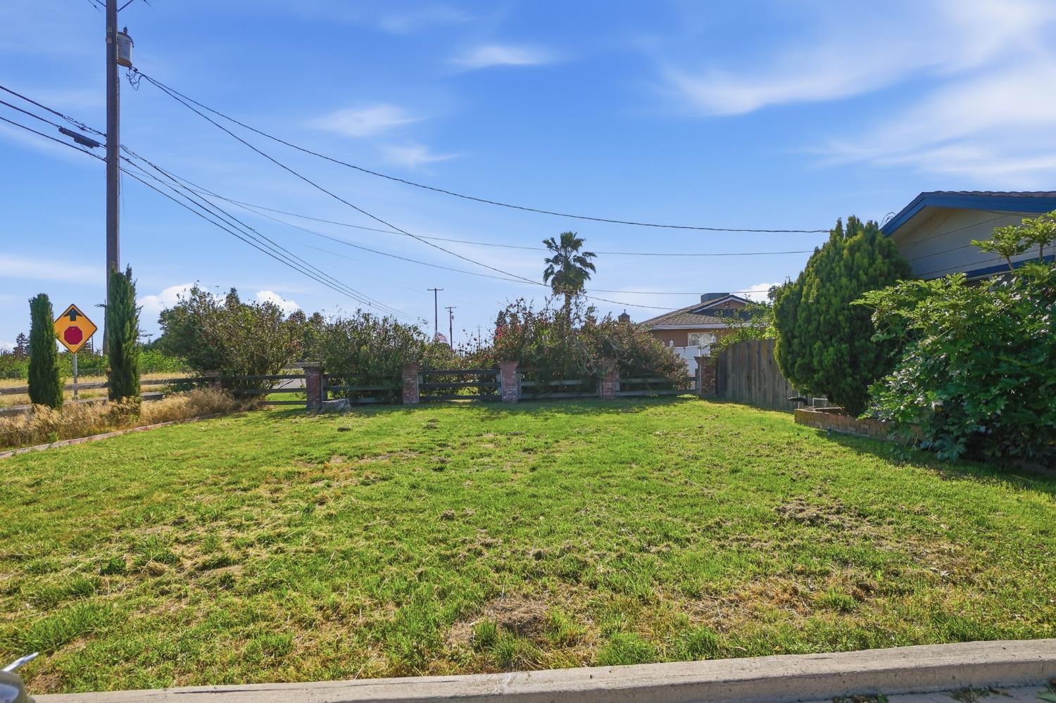 6845 Camellia Dr, Atwater, CA 95301