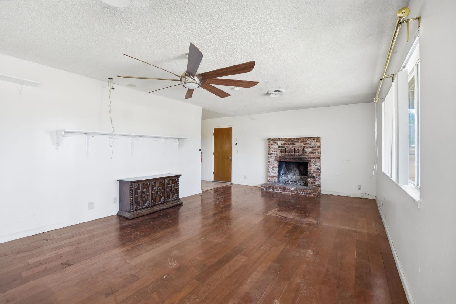 6845 Camellia Dr, Atwater, CA 95301