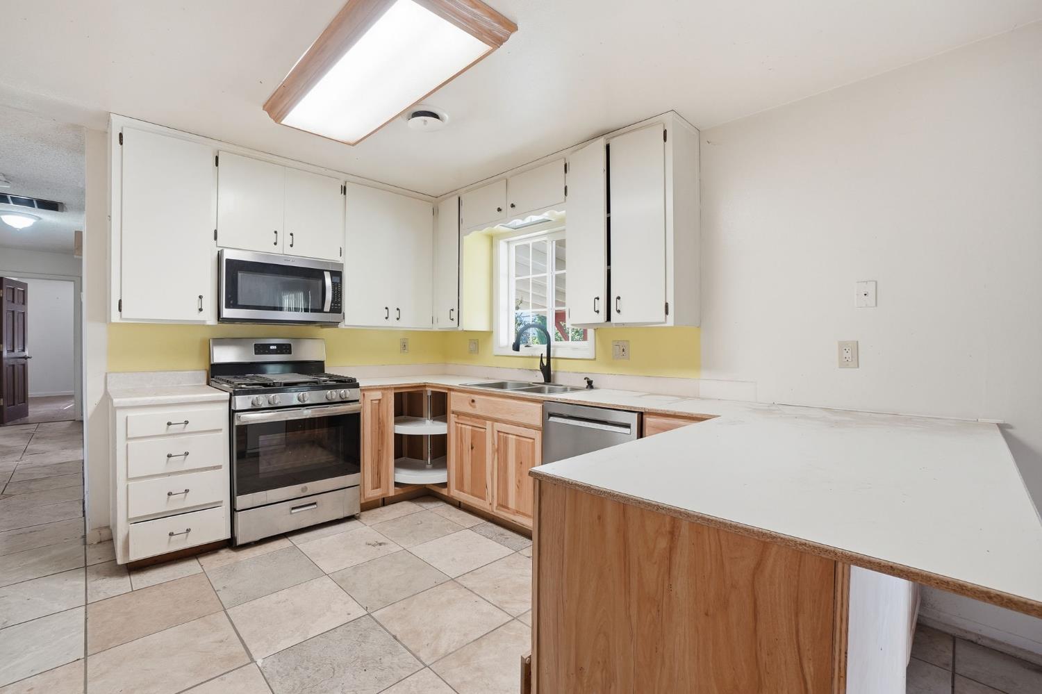 6845 Camellia Dr, Atwater, CA 95301