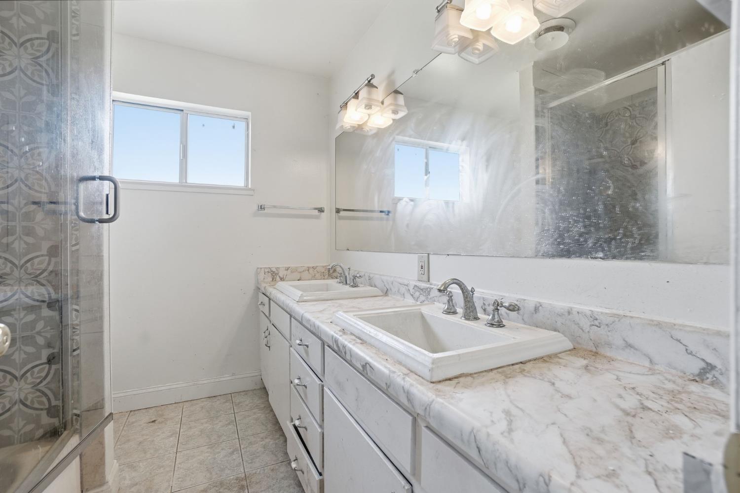 6845 Camellia Dr, Atwater, CA 95301