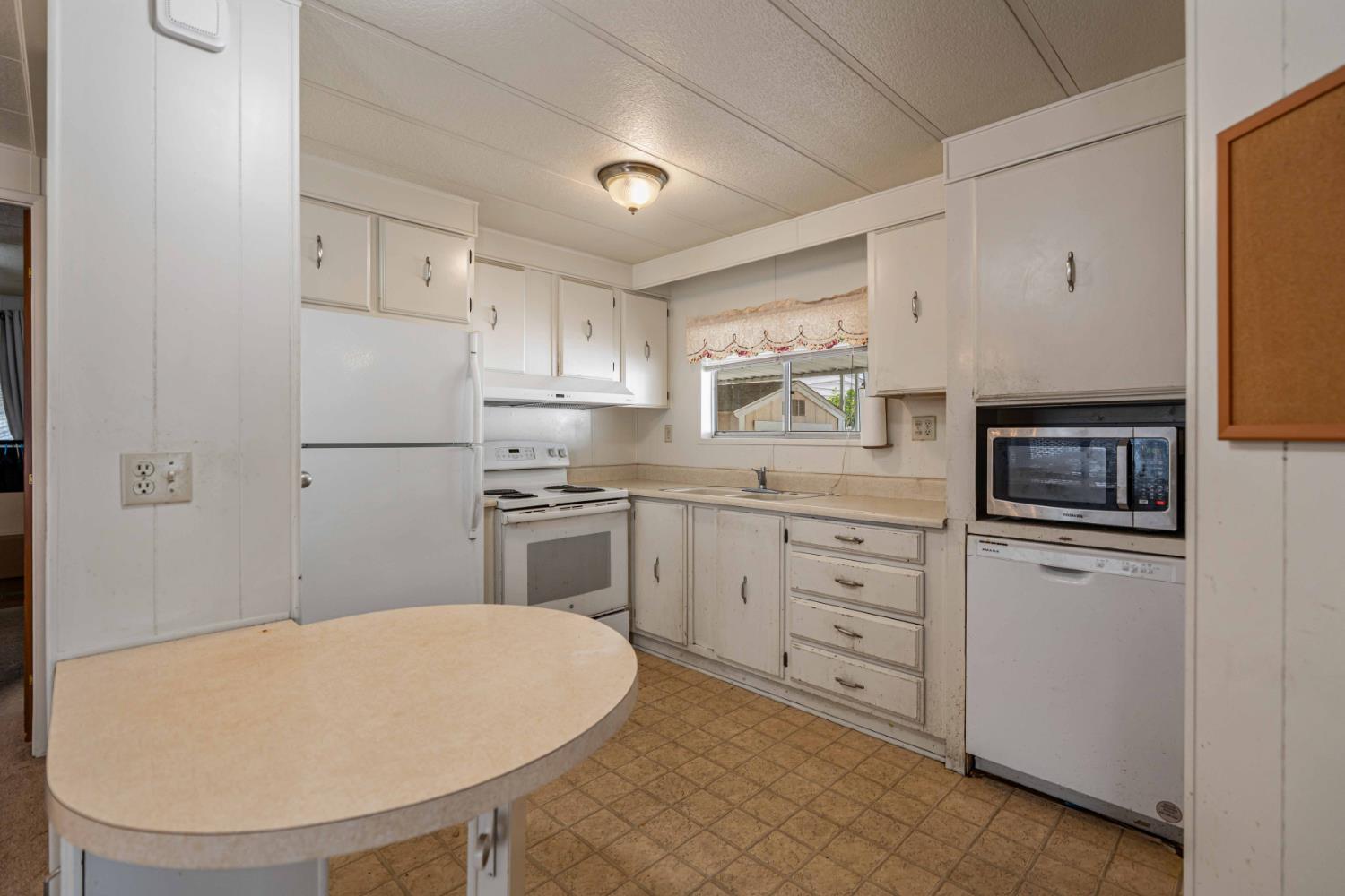 1400 N Tully Rd #114, Turlock, CA 95380