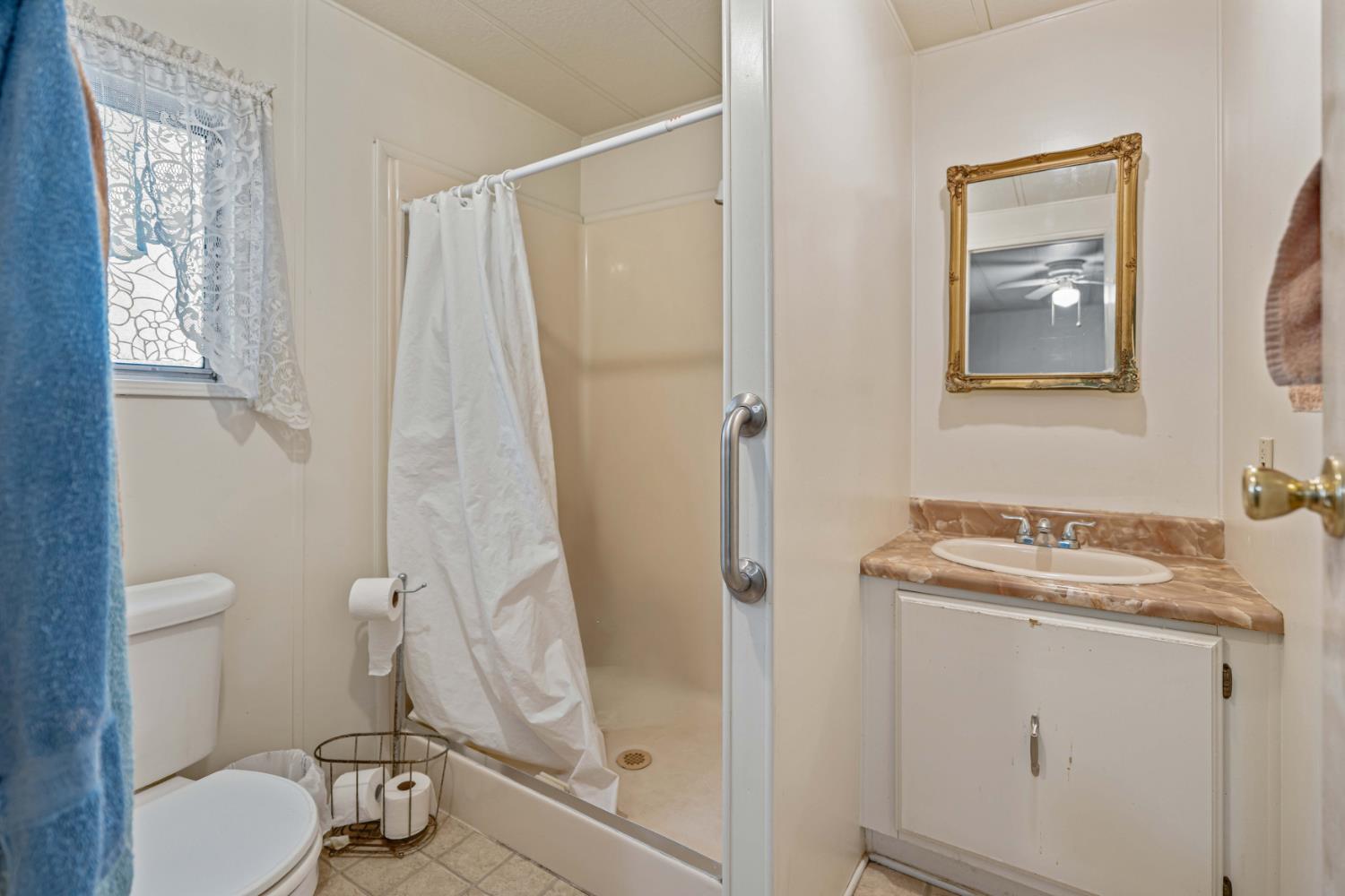 1400 N Tully Rd #114, Turlock, CA 95380