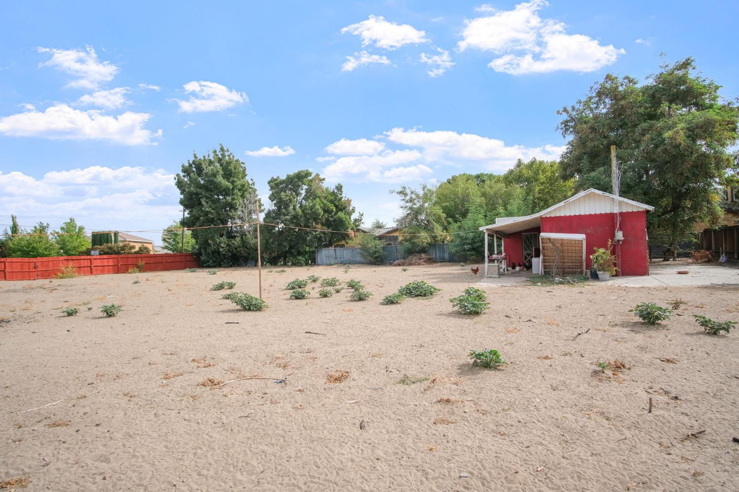 984 E Woodward Ave, Manteca, CA 95337