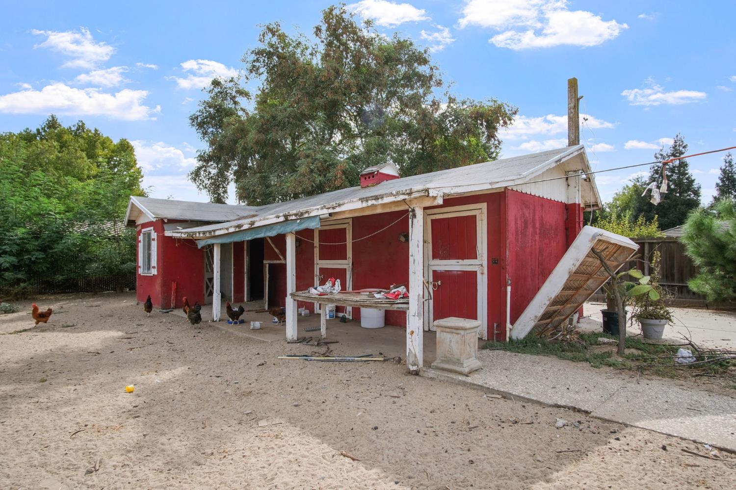 984 E Woodward Ave, Manteca, CA 95337