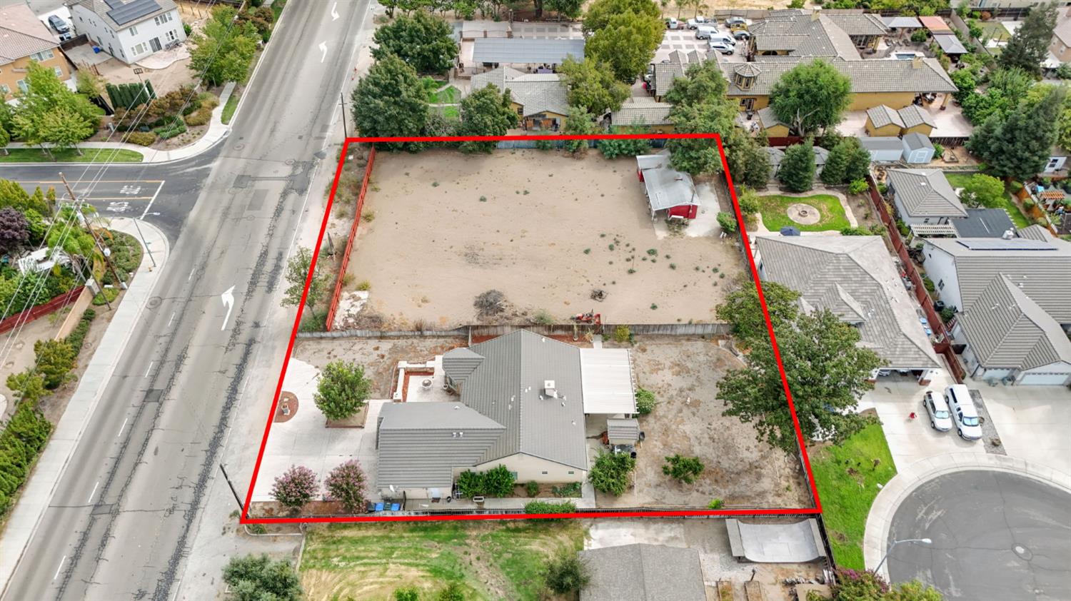 984 E Woodward Ave, Manteca, CA 95337