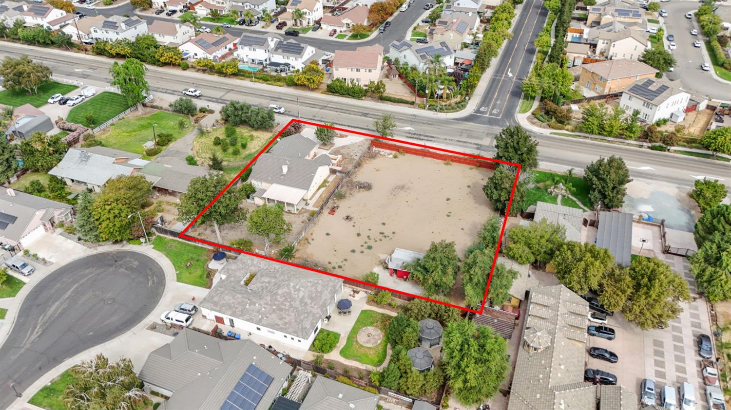984 E Woodward Ave, Manteca, CA 95337