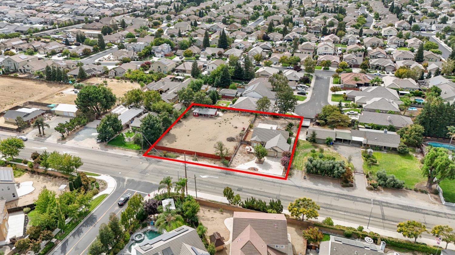 984 E Woodward Ave, Manteca, CA 95337