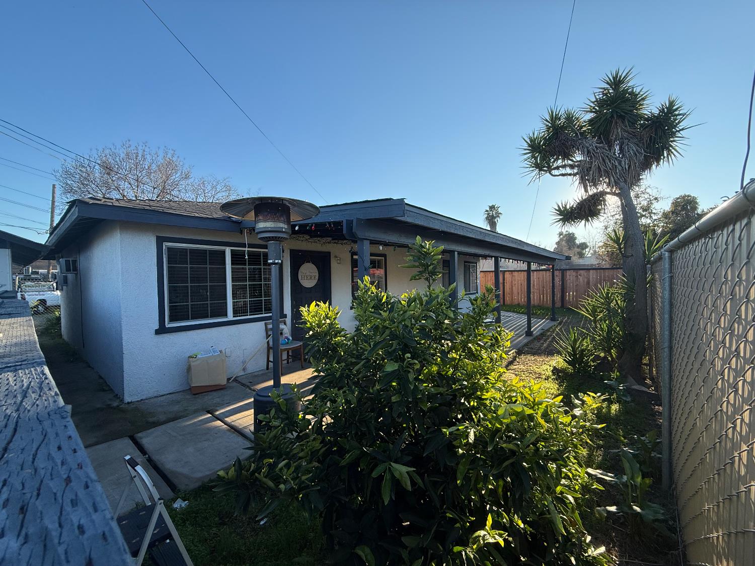 224 E St, Waterford, CA 95386